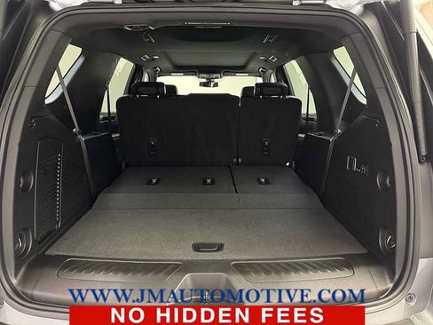 Used 2022 Chevrolet Tahoe LT w/ Luxury Package AWD/4WD image 19