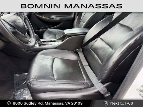 Used 2017 Chevrolet Malibu Premier image 19