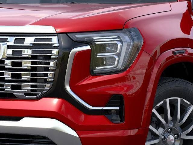 New 2027 GMC Terrain Denali w/ LPO, Floor Liner Package AWD/4WD image 10