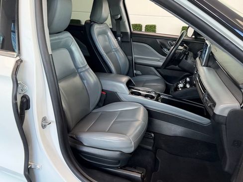 Used 2022 Lincoln Corsair FWD image 17