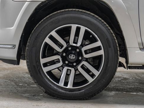 Used 2016 Toyota 4Runner Limited AWD/4WD image 60