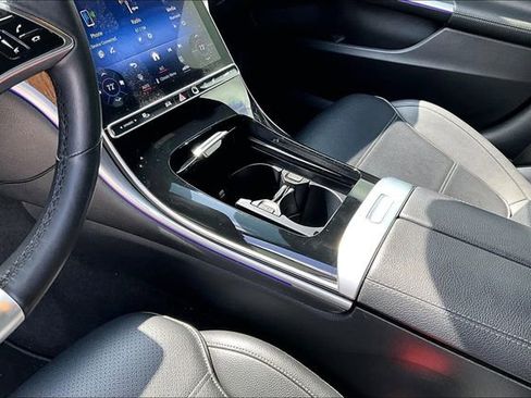 Used 2022 Mercedes-Benz C 300 Sedan image 15