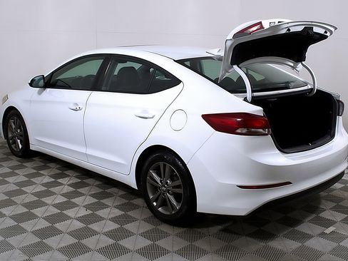 Used 2017 Hyundai Elantra Value Edition w/ Cargo Package image 10