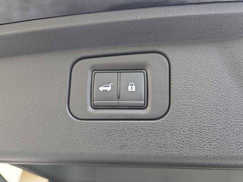 Certified 2025 INFINITI QX80 Luxe image 28