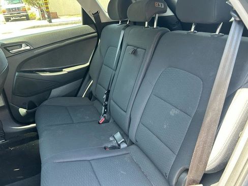 Used 2019 Hyundai Tucson SE AWD/4WD image 15