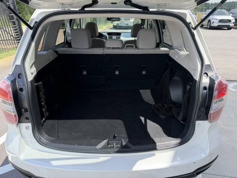 Used 2014 Subaru Forester 2.5i Premium AWD/4WD image 12