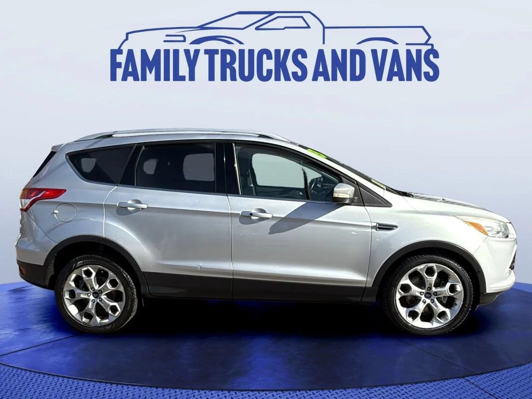 Used 2013 Ford Escape Titanium w/ Parking Technology Pkg AWD/4WD image 6