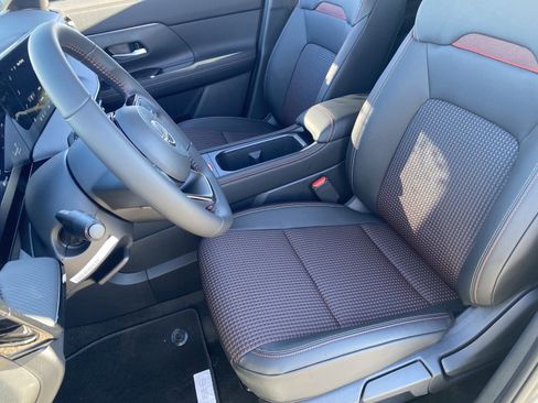 New 2026 Nissan Kicks SR w/ Cold Weather Package image 21