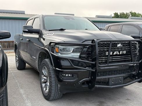 Used 2022 RAM 1500 Laramie w/ Laramie Southwest Edition AWD/4WD image 3