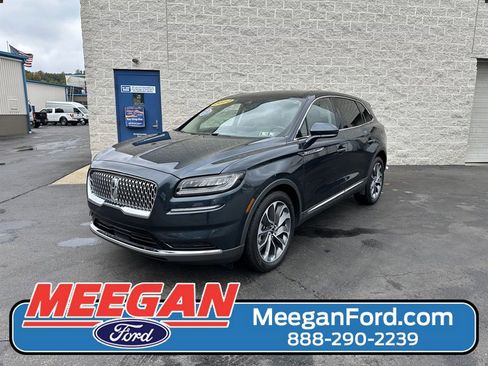 Used 2022 Lincoln Nautilus Reserve image 1