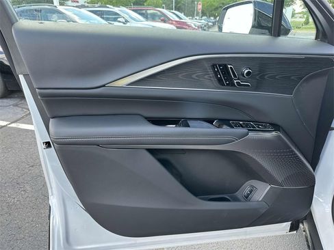 New 2025 Cadillac Lyriq Luxury image 14