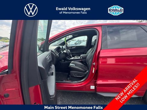 Used 2023 Ford Edge ST AWD/4WD image 9