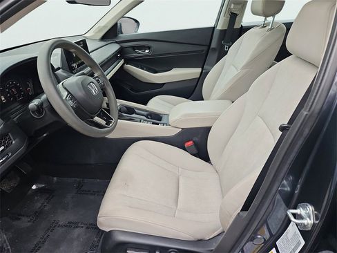 Certified 2023 Honda Accord EX image 29