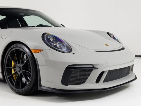 Used 2018 Porsche 911 GT3 RWD image 55