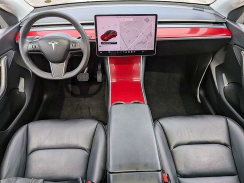 Used 2021 Tesla Model Y Long Range AWD/4WD image 14