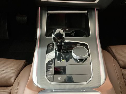 Certified 2023 BMW X5 xDrive40i w/ Luxury Seating Package AWD/4WD image 13