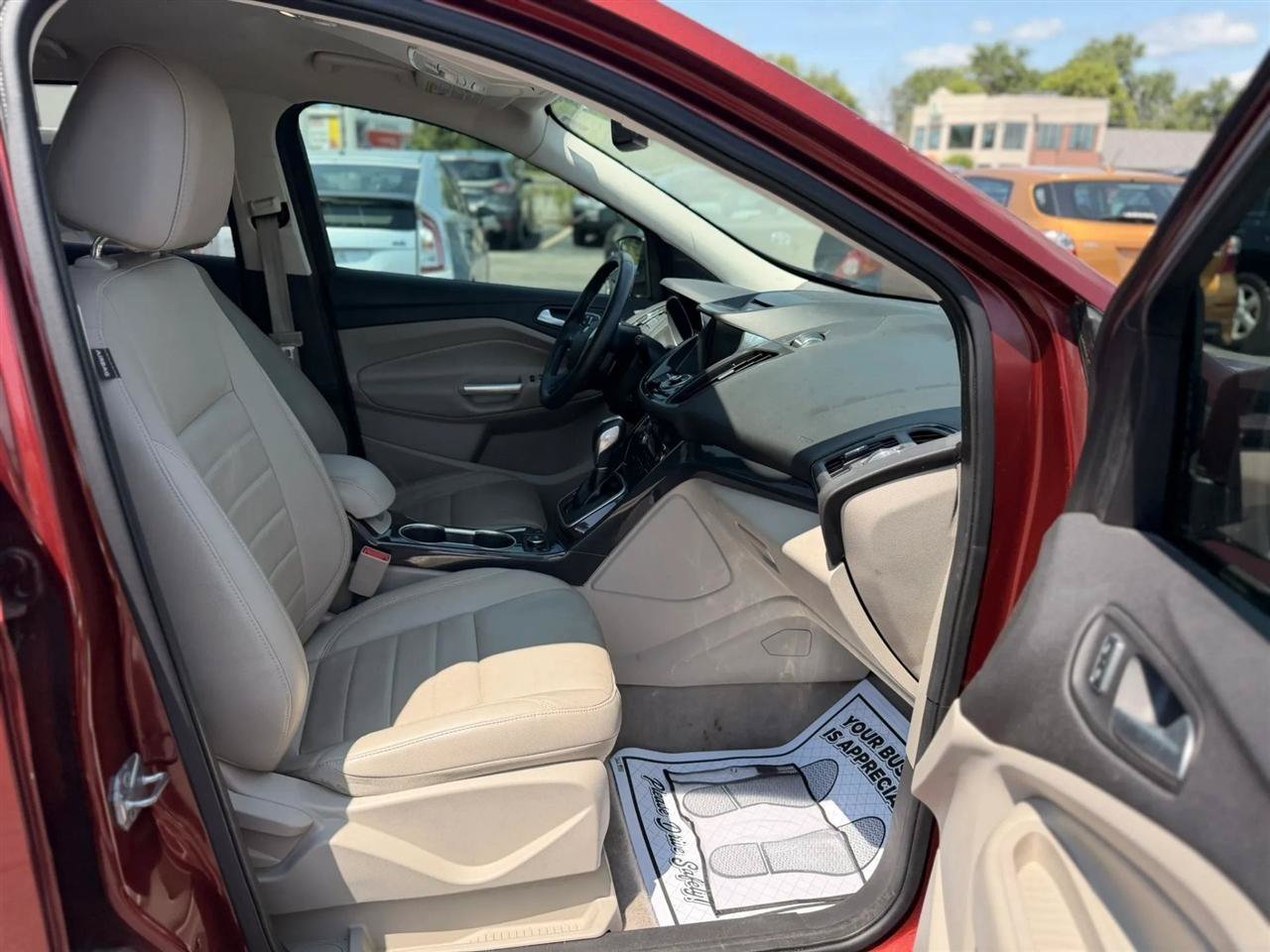 Used 2014 Ford Escape Titanium FWD image 31