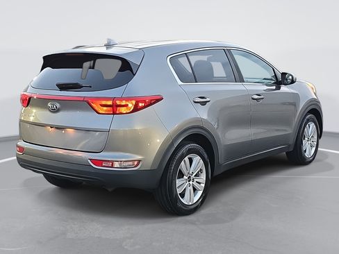 Used 2018 Kia Sportage LX image 5
