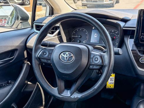 Used 2023 Toyota Corolla LE FWD image 14