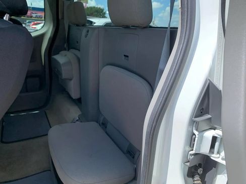 Used 2018 Nissan Frontier S RWD image 10
