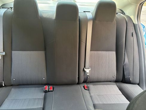 Used 2025 Nissan Sentra SV FWD image 33