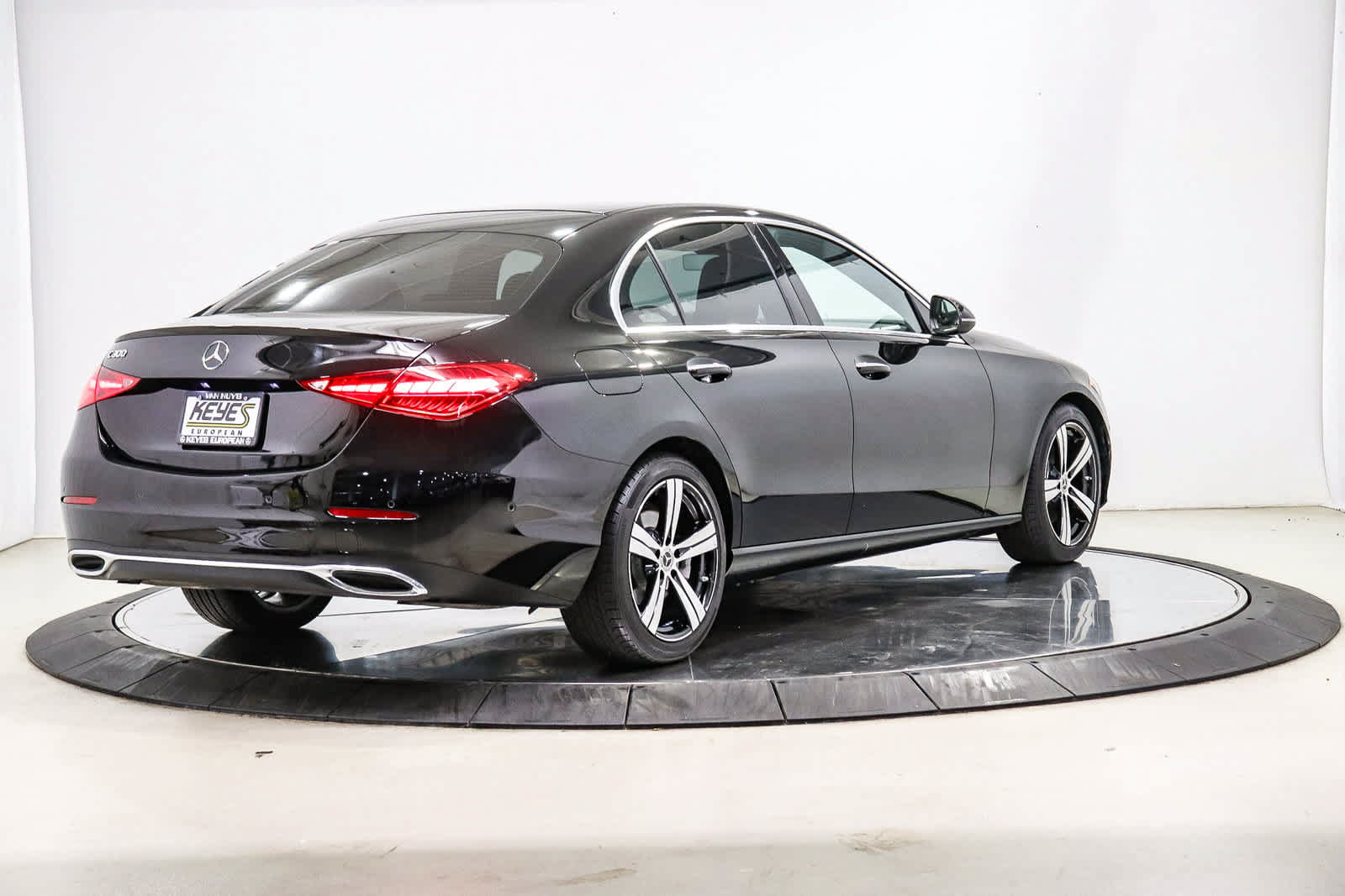 Certified 2024 Mercedes-Benz C 300 Sedan image 4