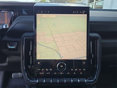 New 2026 GMC Yukon AT4 Ultimate w/ LPO, Floor Liner Package image 22