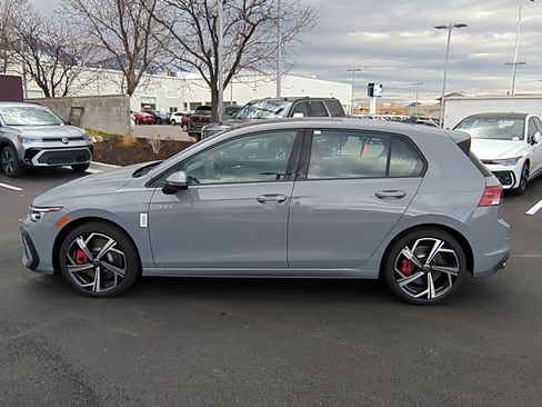 New 2026 Volkswagen GTI SE image 9