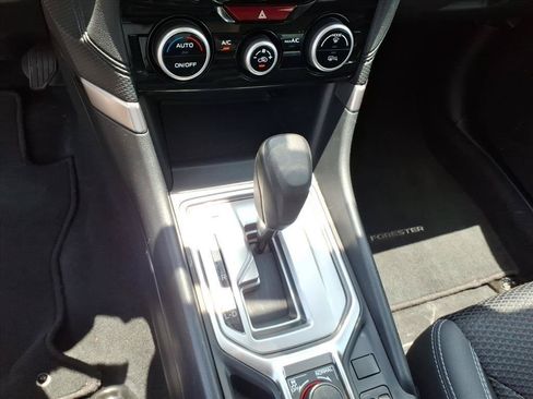 Used 2023 Subaru Forester Premium AWD/4WD image 23