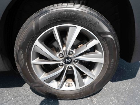 Used 2020 Hyundai Santa Fe Limited AWD/4WD image 30