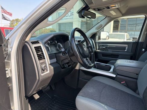 Used 2018 RAM 2500 Big Horn AWD/4WD image 30