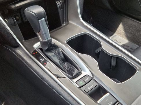 Used 2022 Honda Accord Sport Special Edition image 9