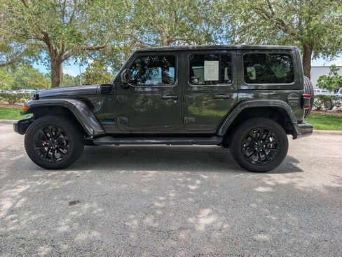 Used 2021 Jeep Wrangler Unlimited Sahara AWD/4WD image 5