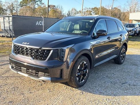 New 2026 Kia Sorento S image 3