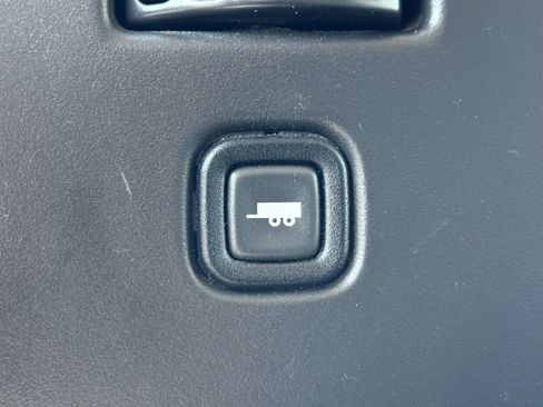 Used 2017 GMC Savana 2500 RWD image 30