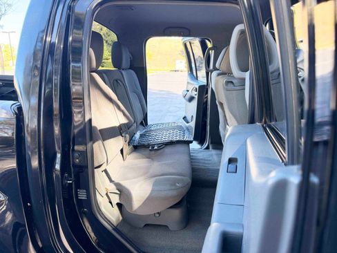 Used 2006 Nissan Frontier SE w/ (P01) Power Pkg image 29