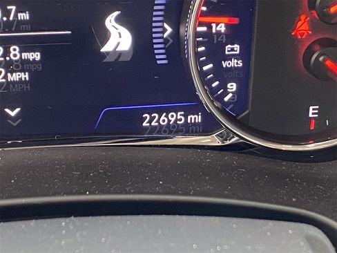 Used 2023 GMC Terrain Denali w/ Denali Premium Package image 25