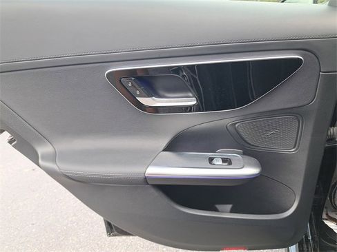 Used 2023 Mercedes-Benz C 300 Sedan image 13