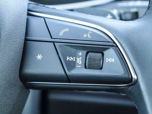 Used 2025 Audi Q3 2.0T Premium w/ Convenience Package image 18