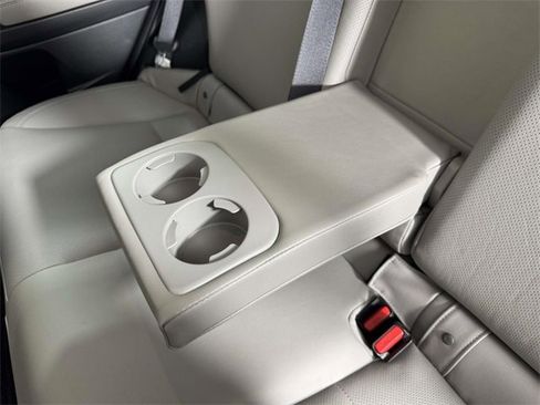 Used 2018 Subaru Forester 2.5i Limited image 34