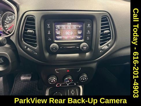 Used 2017 Jeep Compass Latitude w/ Cold Weather Group image 5