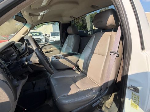 Used 2011 Chevrolet Silverado 3500 W/T AWD/4WD image 13