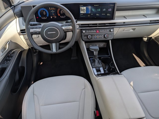 Used 2026 Hyundai Tucson SE FWD image 19