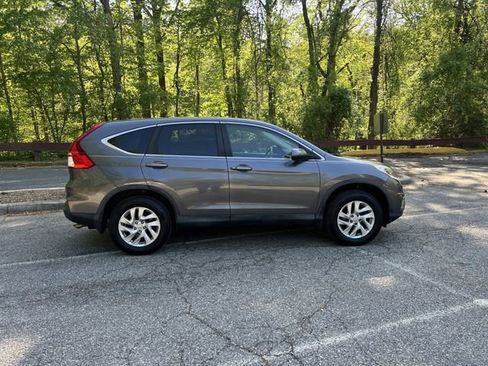 Used 2016 Honda CR-V EX image 2