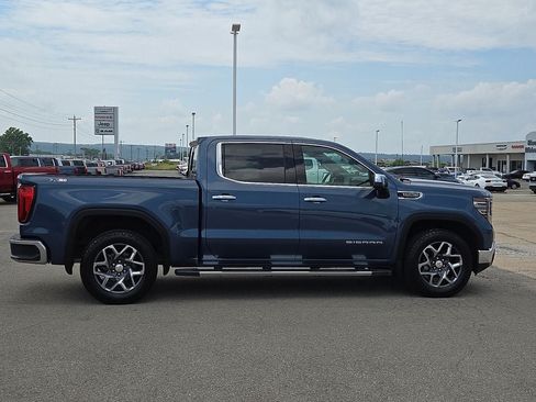 Used 2024 GMC Sierra 1500 SLT w/ SLT Premium Plus Package AWD/4WD image 6