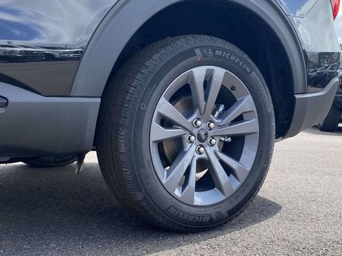 New 2026 Ford Explorer Active w/ Active Comfort Package AWD/4WD image 9