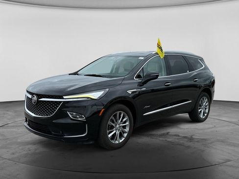 Used 2023 Buick Enclave Avenir w/ Avenir Technology Package AWD/4WD image 3