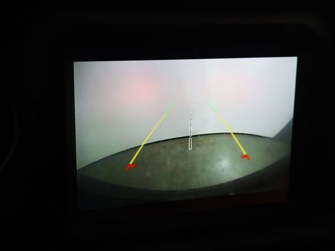 Used 2022 Jeep Wrangler Unlimited Sport w/ Sun And Sound Package image 38