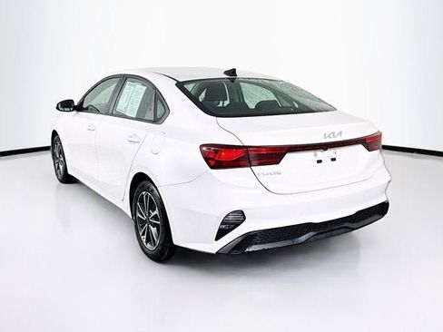 Certified 2023 Kia Forte LXS image 7