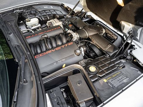 Used 1999 Chevrolet Corvette Coupe w/ Performance Handling Pkg RWD image 27